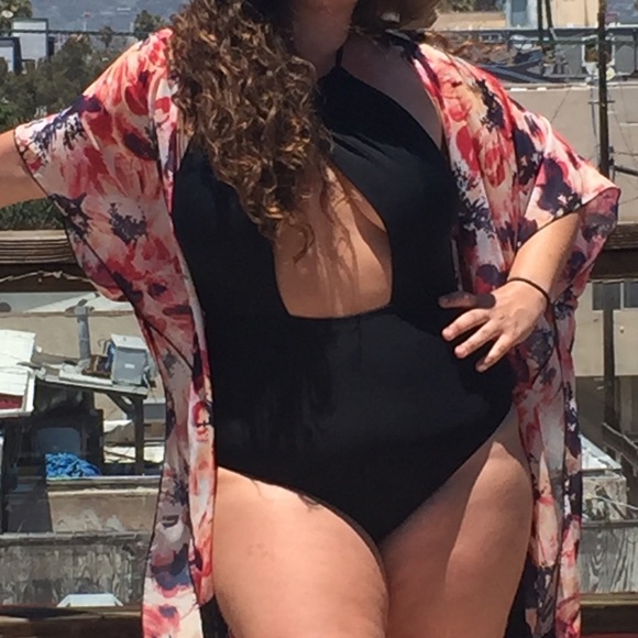 Old Navy Other - Old Navy swimsuit XL